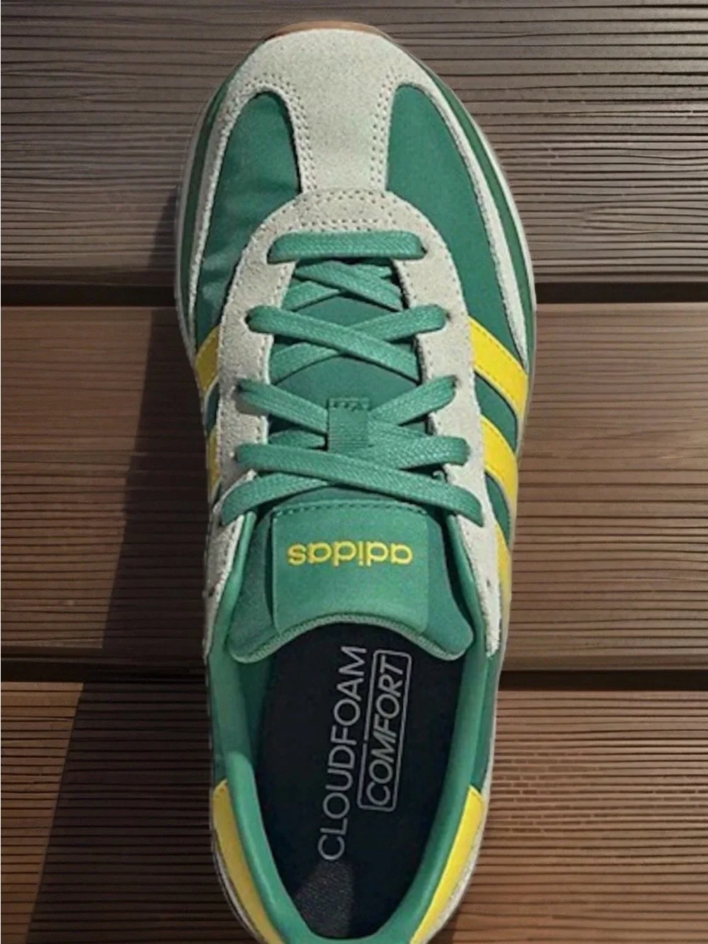 Adidas Women’s Green and Yellow Retro Low-Top Sneaker Size 8 New In Box